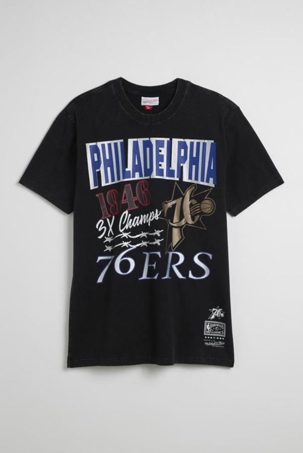 Slide View: 1: Mitchell & Ness NBA Philadelphia 76ers 1946 Graphic Tee