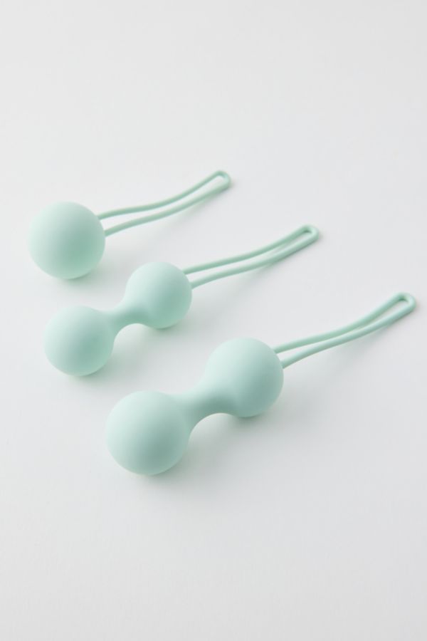 Slide View: 1: Bellesa Kegel Ball Set