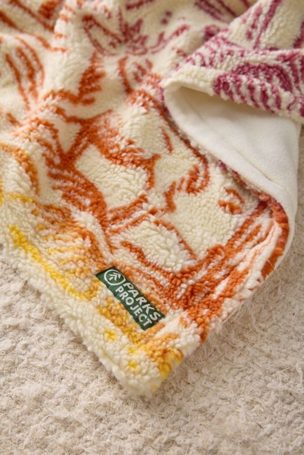 Slide View: 3: Parks Project Iconic Parks Ombre Fleece Throw Blanket