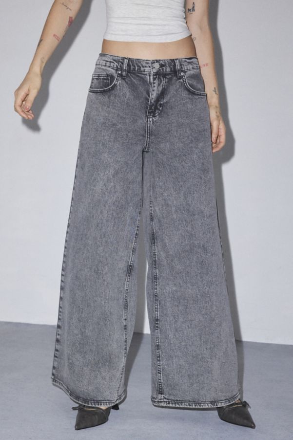 Slide View: 2: BDG Joey Full Length Wide Leg Jean