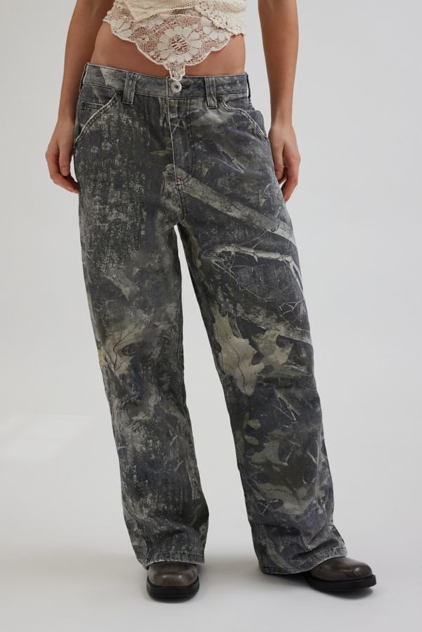 Slide View: 2: Pantalon Ample BDG Camouflage Feuille