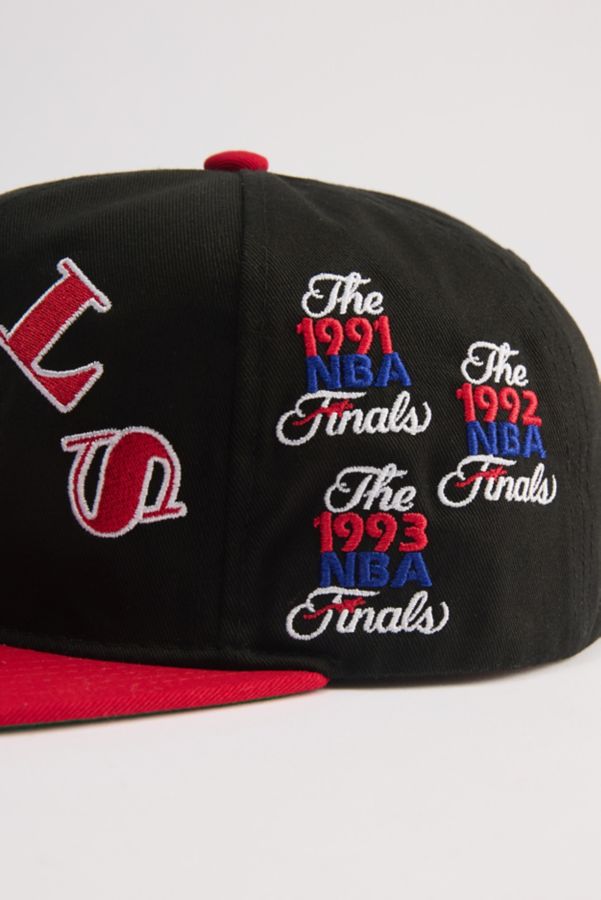 Slide View: 2: Mitchell & Ness NBA Chicago Bulls Arched Finals Hat