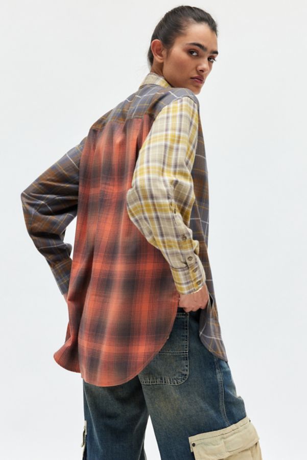 Slide View: 4: BDG Rick Spliced Boyfriend Flannel Shirt