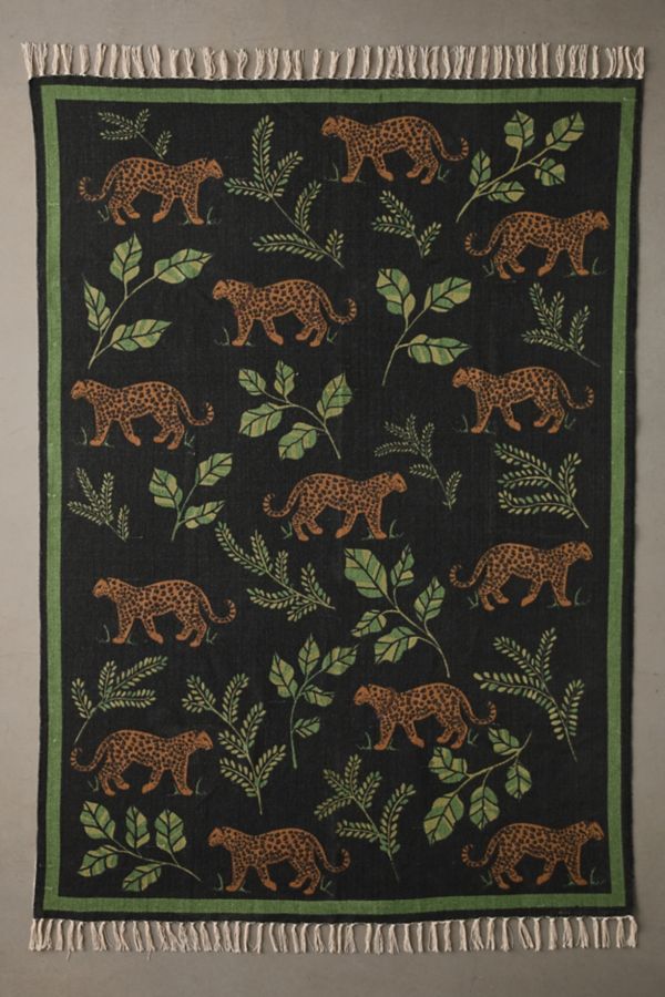 Slide View: 2: Prowling Leopard Printed Rug