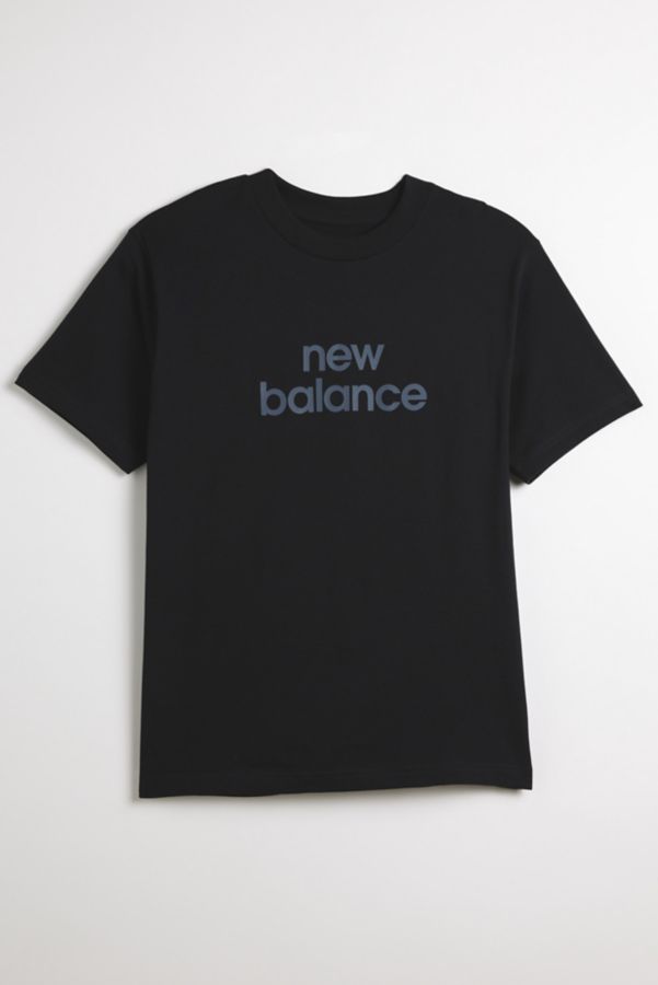 Slide View: 1: New Balance Linear Graphic Tee