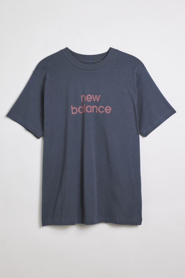 Slide View: 1: New Balance Linear Graphic Tee