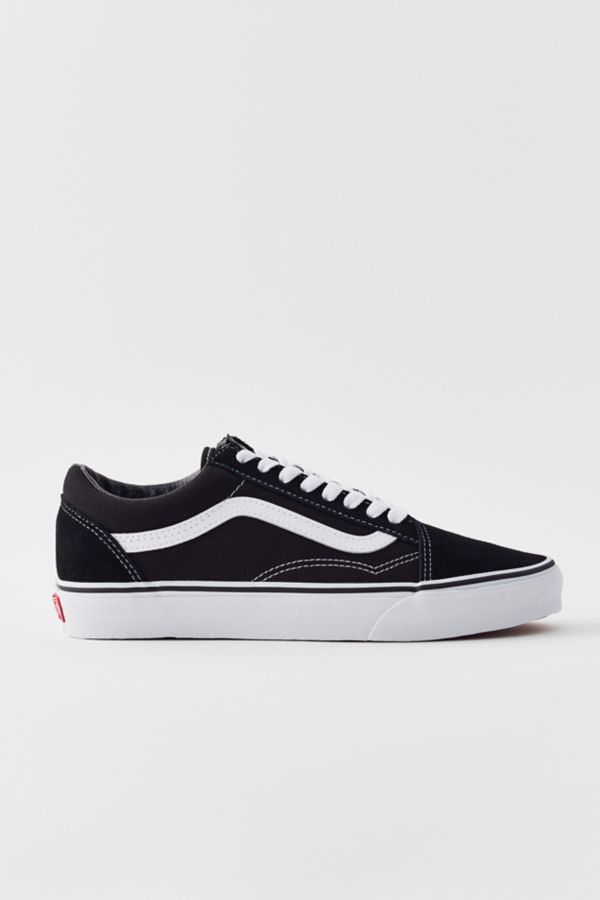 Slide View: 2: Vans Women's Old Skool Sneaker