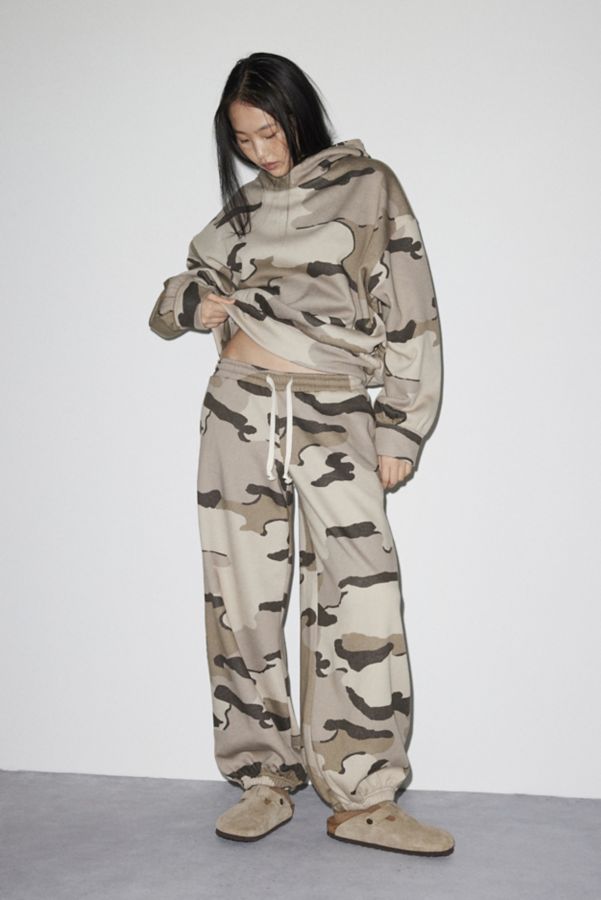 Slide View: 1: Pantalon de Jogging Brenda Camo Out From Under