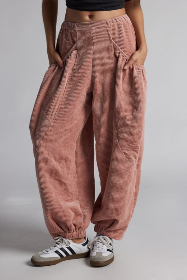 Slide View: 2: BDG Em Corduroy Pocket Pant