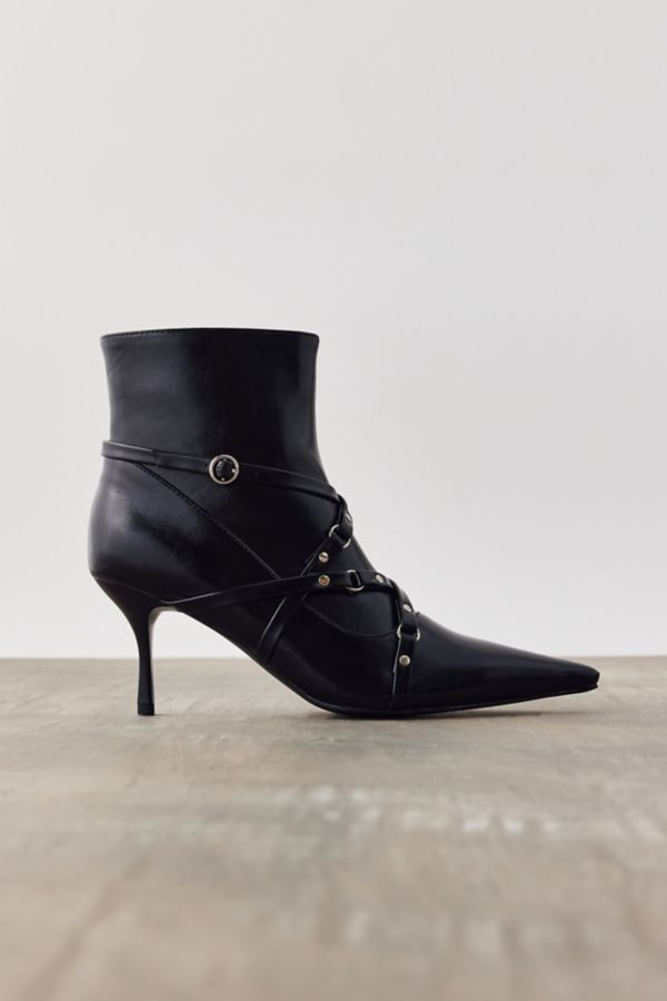 Slide View: 3: Azalea Wang Purnima Ankle Boot