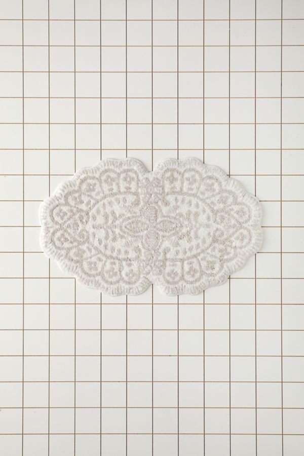 Slide View: 2: Lace Tufted Bath Mat