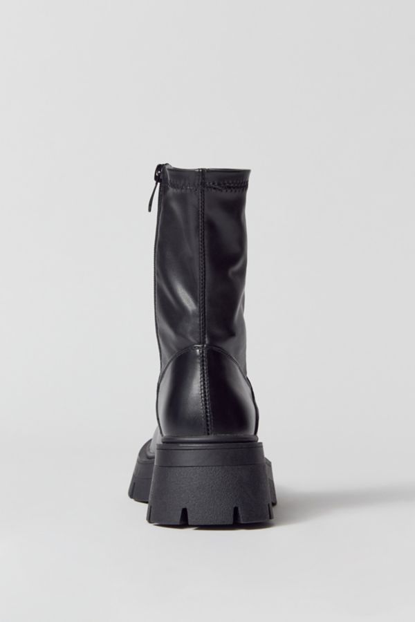 Slide View: 3: Azalea Wang Lug Sole Boot