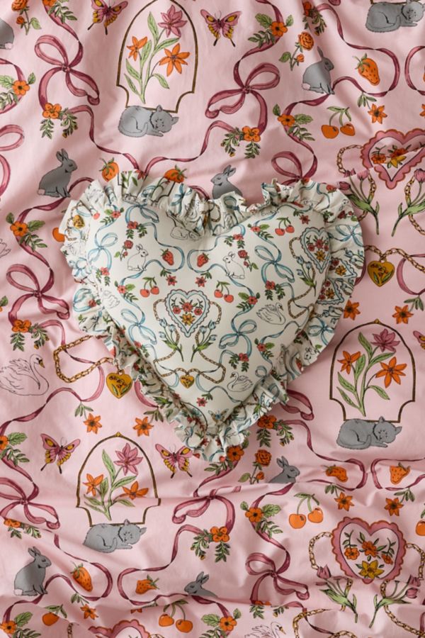 Slide View: 1: Ruffle Heart Cotton Throw Pillow