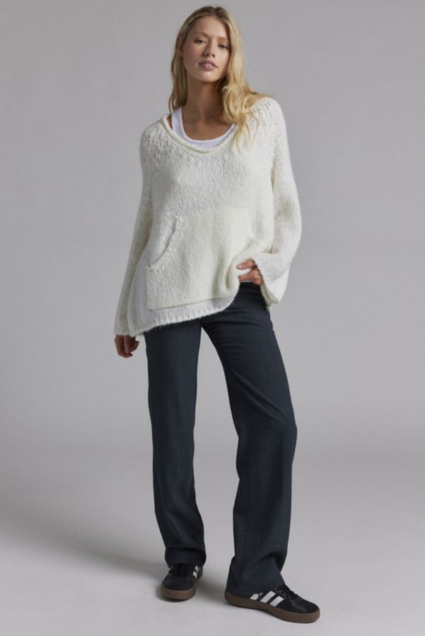 Slide View: 1: BDG Ryleigh Pullover V-Neck Sweater