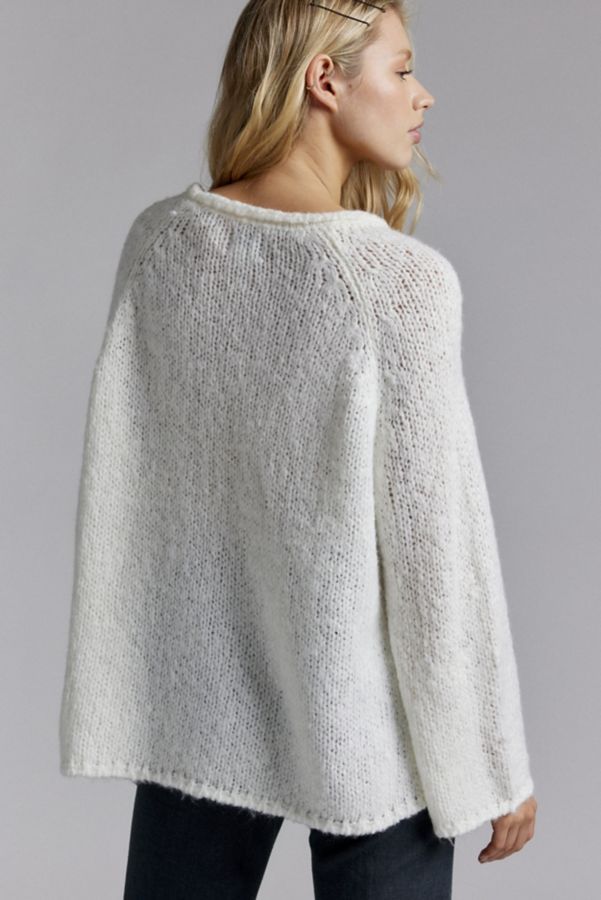 Slide View: 4: BDG Ryleigh Pullover V-Neck Sweater