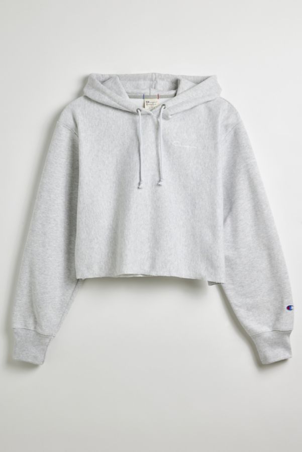 Slide View: 2: Champion UO Exclusive Reverse Weave Cutoff Hoodie Sweatshirt