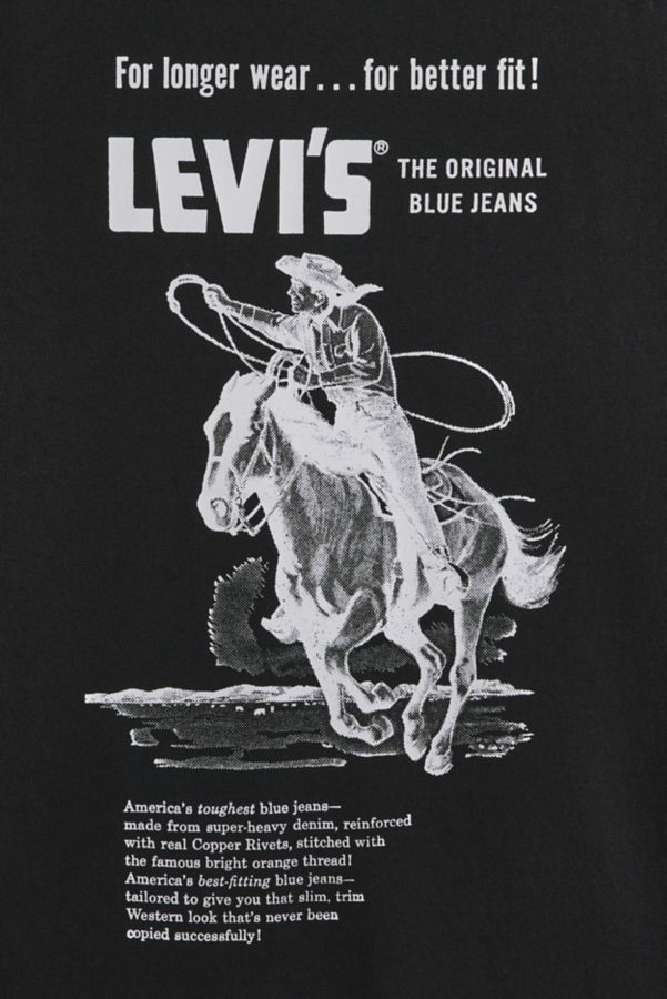 Slide View: 2: Levi’s® Longer Wear Graphic Tee