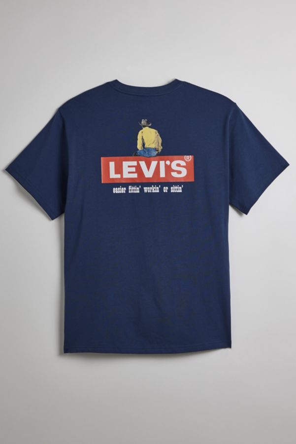 Slide View: 1: Levi’s® Cowboy Tab Logo Graphic Tee