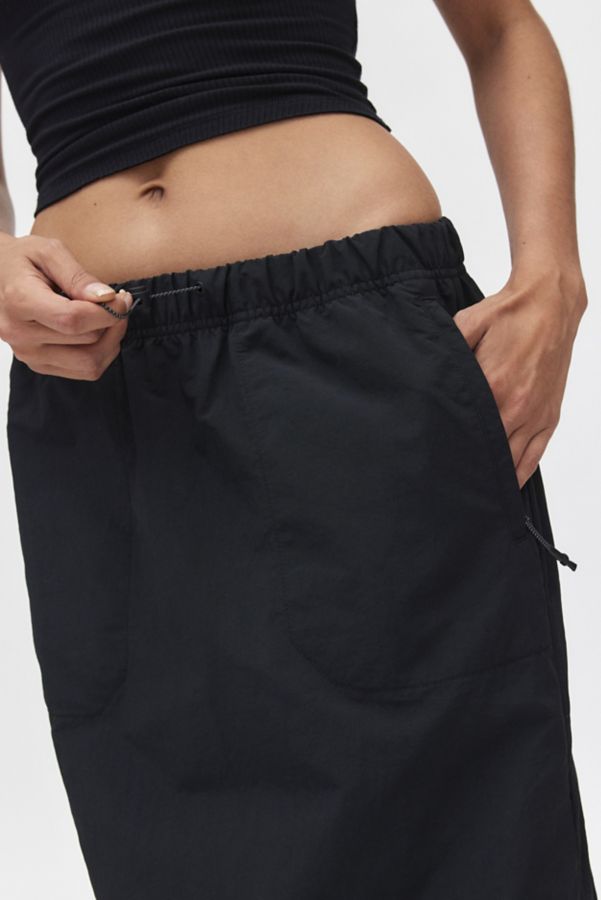 Slide View: 6: Champion UO Exclusive Taslan Midi Skirt