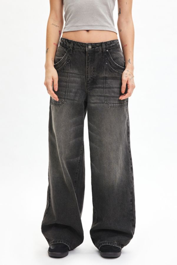 Slide View: 1: GUESS ORIGINALS Double Pocket Wide Leg Jean