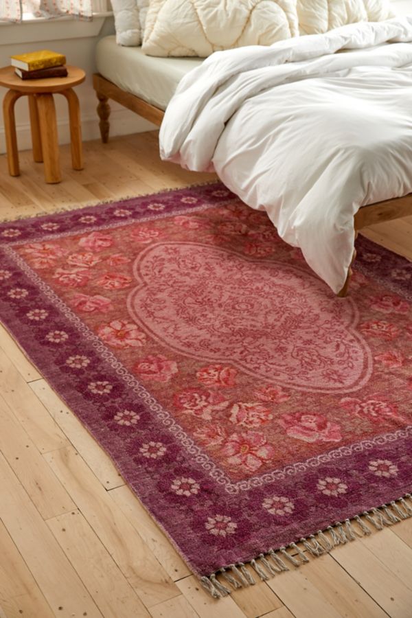 Slide View: 2: Minerva Floral Digital Printed Chenille Rug