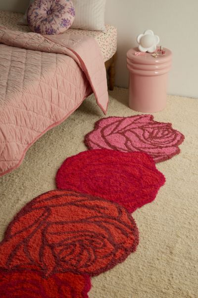 Rose Shaped Tufted Shag Rug