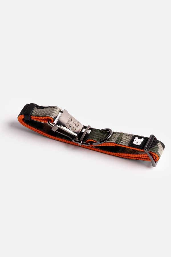 Slide View: 2: Silver Paw Poplin Camo Dog Collar