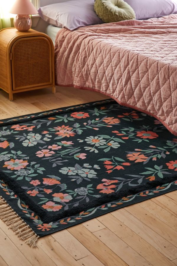 Slide View: 2: Elaine Floral Brushed Rug