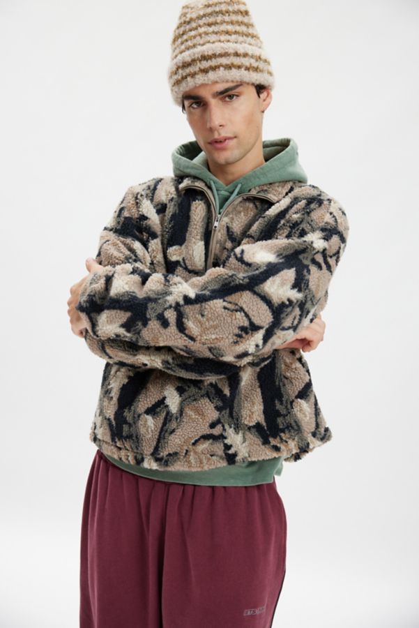 Slide View: 6: BDG Scotty Printed Fleece Half-Zip Mock Neck Sweatshirt