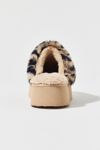 Thumbnail View 4: UO Printed Fleece Platform Slipper