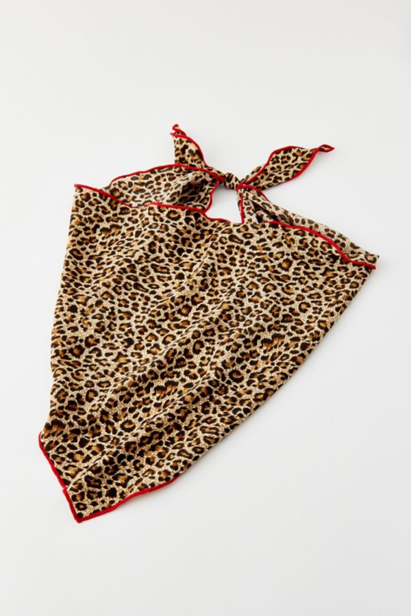 Slide View: 3: Leopard Print Headscarf