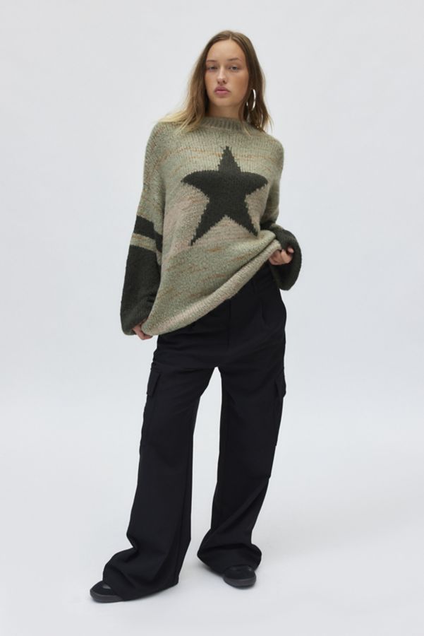 Slide View: 2: BDG Stella Star Graphic Oversized Pullover Sweater