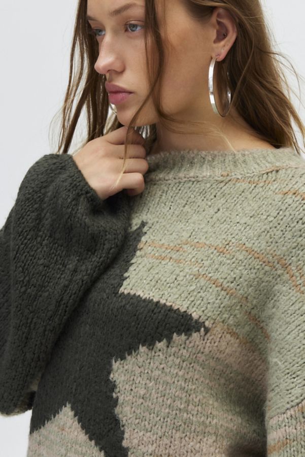 Slide View: 4: BDG Stella Star Graphic Oversized Pullover Sweater