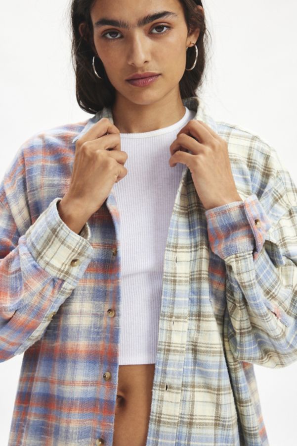 Slide View: 3: BDG Dani Oversized Flannel Shirt