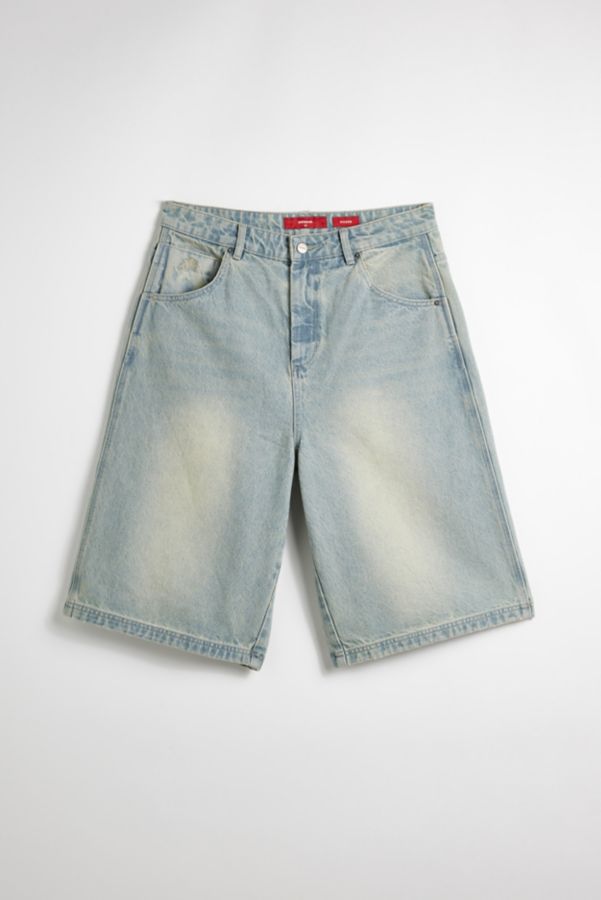 Slide View: 1: FOURNITURES DE CULTE Short en Jean Dozer