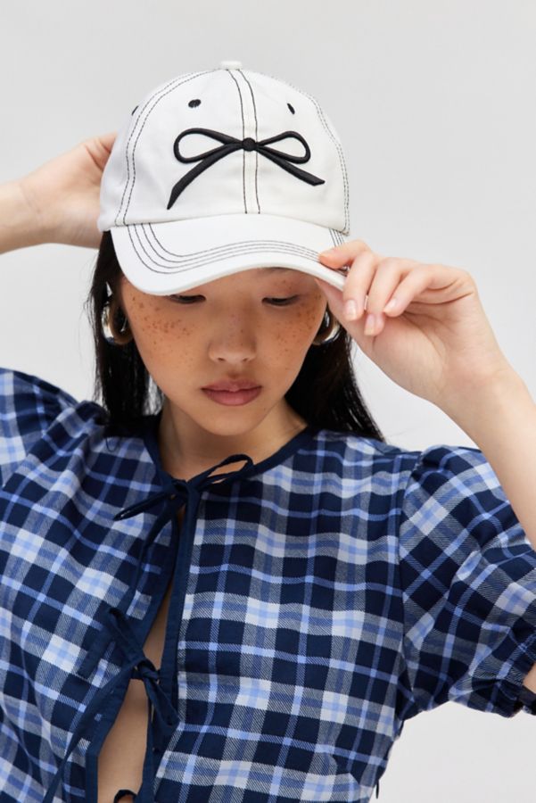 Slide View: 1: Contrast Stitched Bow Baseball Hat