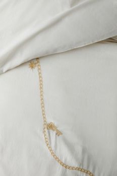 Slide View: 3: Locket Embroidered Duvet Cover