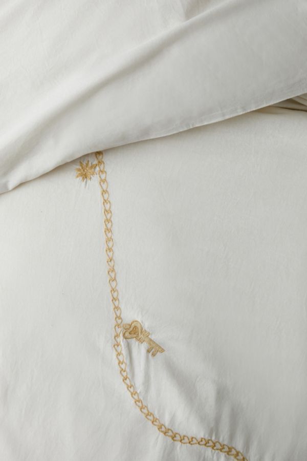 Slide View: 3: Locket Embroidered Duvet Cover