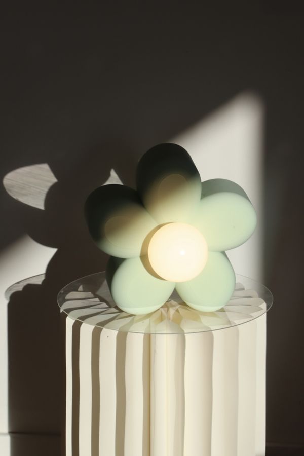 Slide View: 2: Sofiest Designs Daisy Lamp