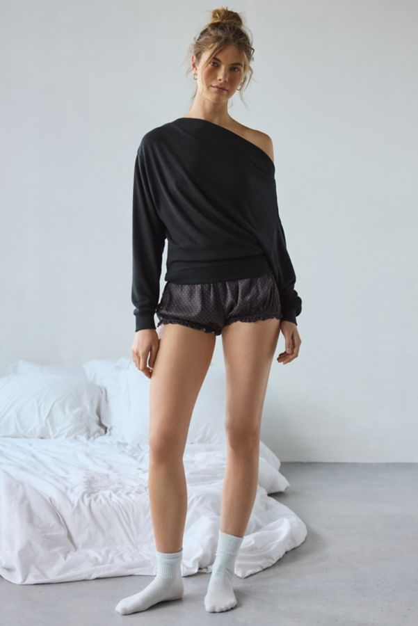 Slide View: 3: Out From Under Clarity Cozy Knit Off-The-Shoulder Top