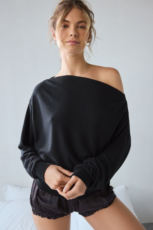 Slide View: 1: Out From Under Clarity Cozy Knit Off-The-Shoulder Top