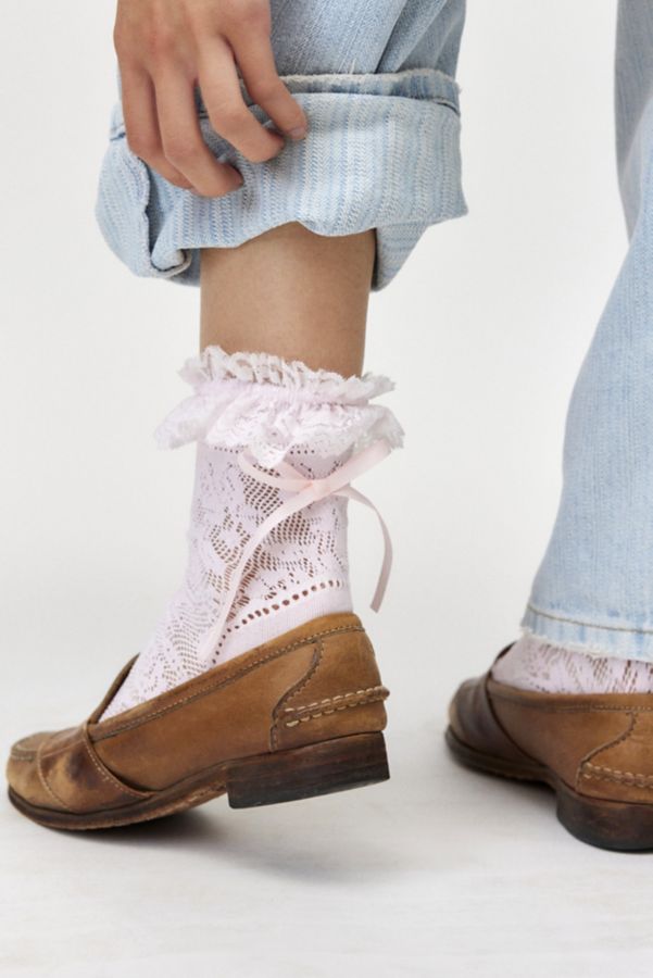 Slide View: 2: Ruffles & Bows Lace Sock