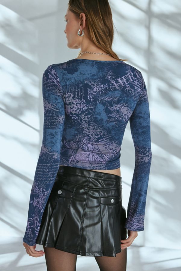 Slide View: 4: Silence + Noise Sierra Keyhole Long Sleeve Top