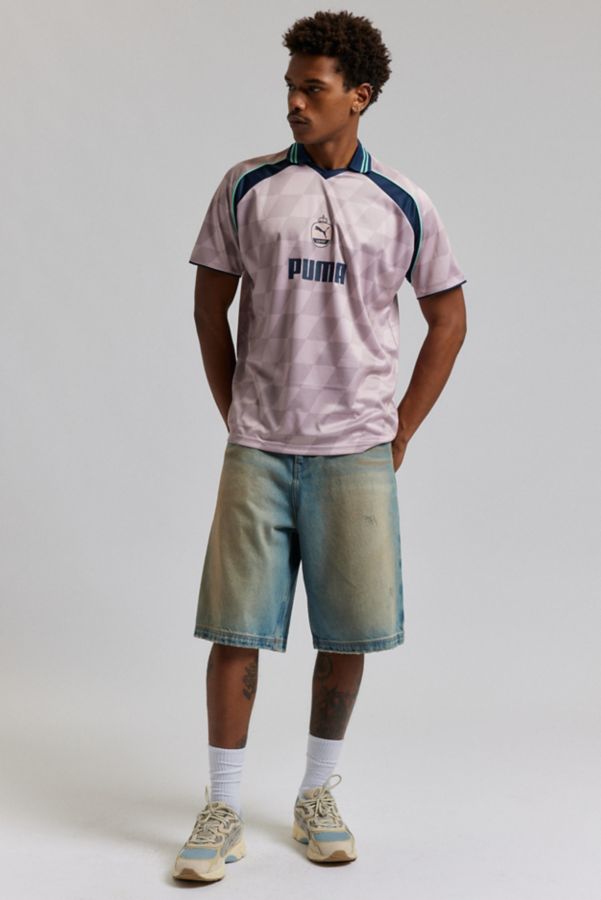 Slide View: 3: Puma Logo Relaxed Soccer Jersey