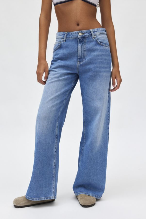 Slide View: 2: BDG Ozzy Loose Jean