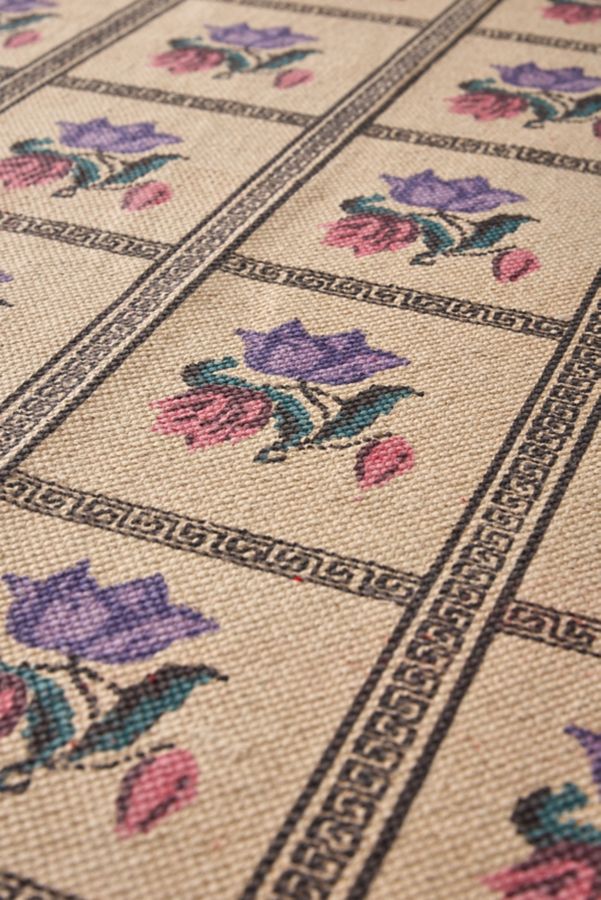 Slide View: 3: Bridgette Floral Printed Tassel Rug