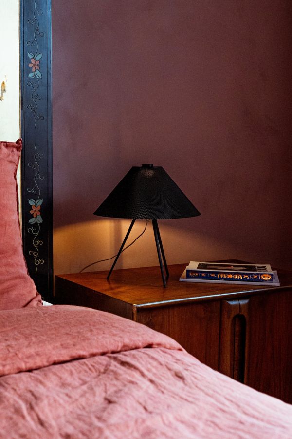 Slide View: 1: Wooj Design CS.02 Sakkat Table Lamp