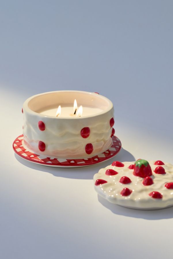 Slide View: 1: Strawberry Shortcake 10 oz Candle