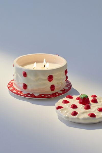 Strawberry Shortcake 10 oz Candle