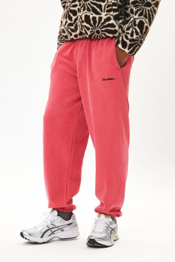 Slide View: 2: iets frans... Essential Jogger Sweatpant